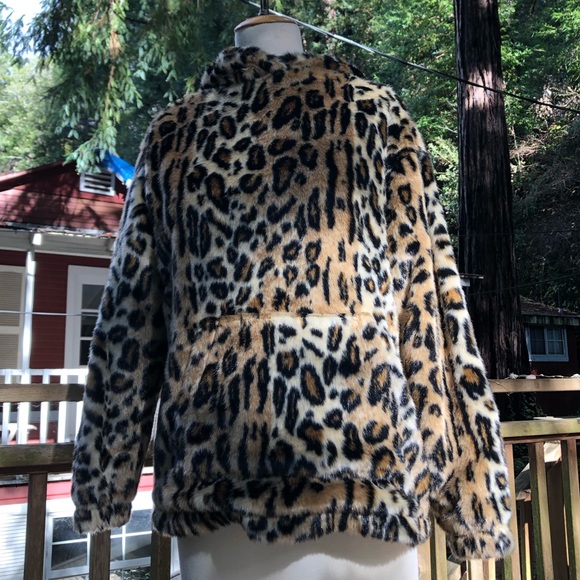 Silence & Noise Leopard Faux Fur Coat / Sweatshirt - Picture 1 of 3